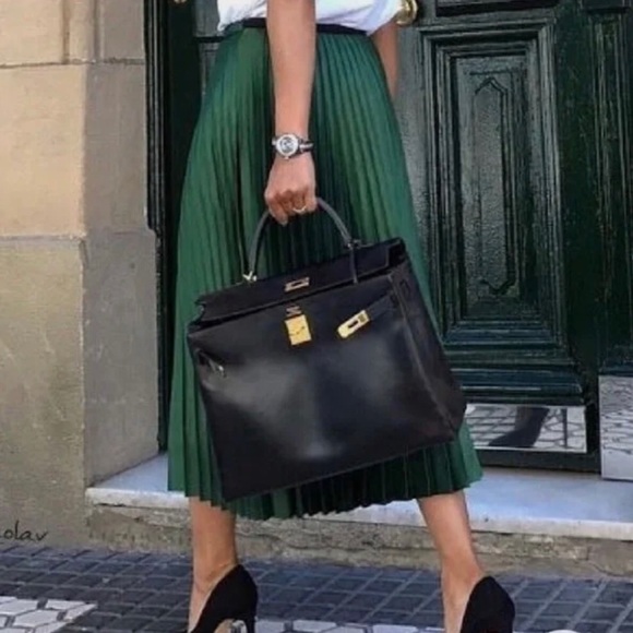 ZARA Green Pleated Skirt - Picture 7 of 15